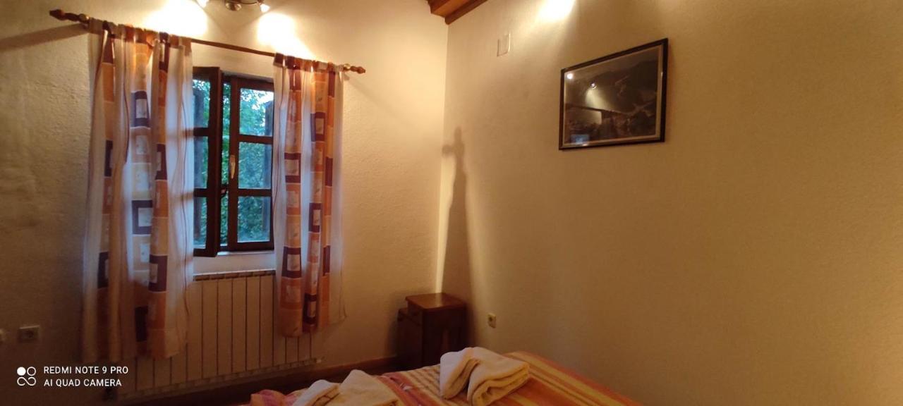 Apartman Sipak Fužine Exteriör bild