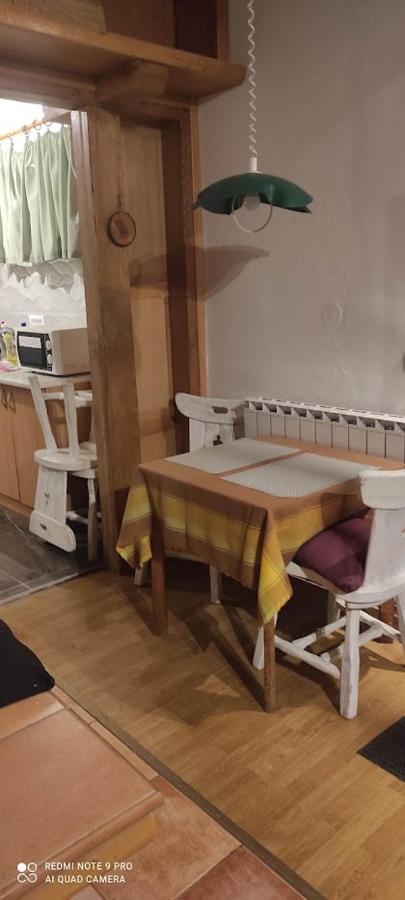 Apartman Sipak Fužine Exteriör bild